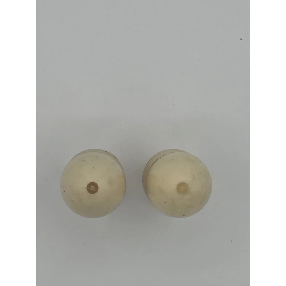 Vintage‎ Stanhome Salt & Pepper Ball Point Self Sealing Shakers - Plastic